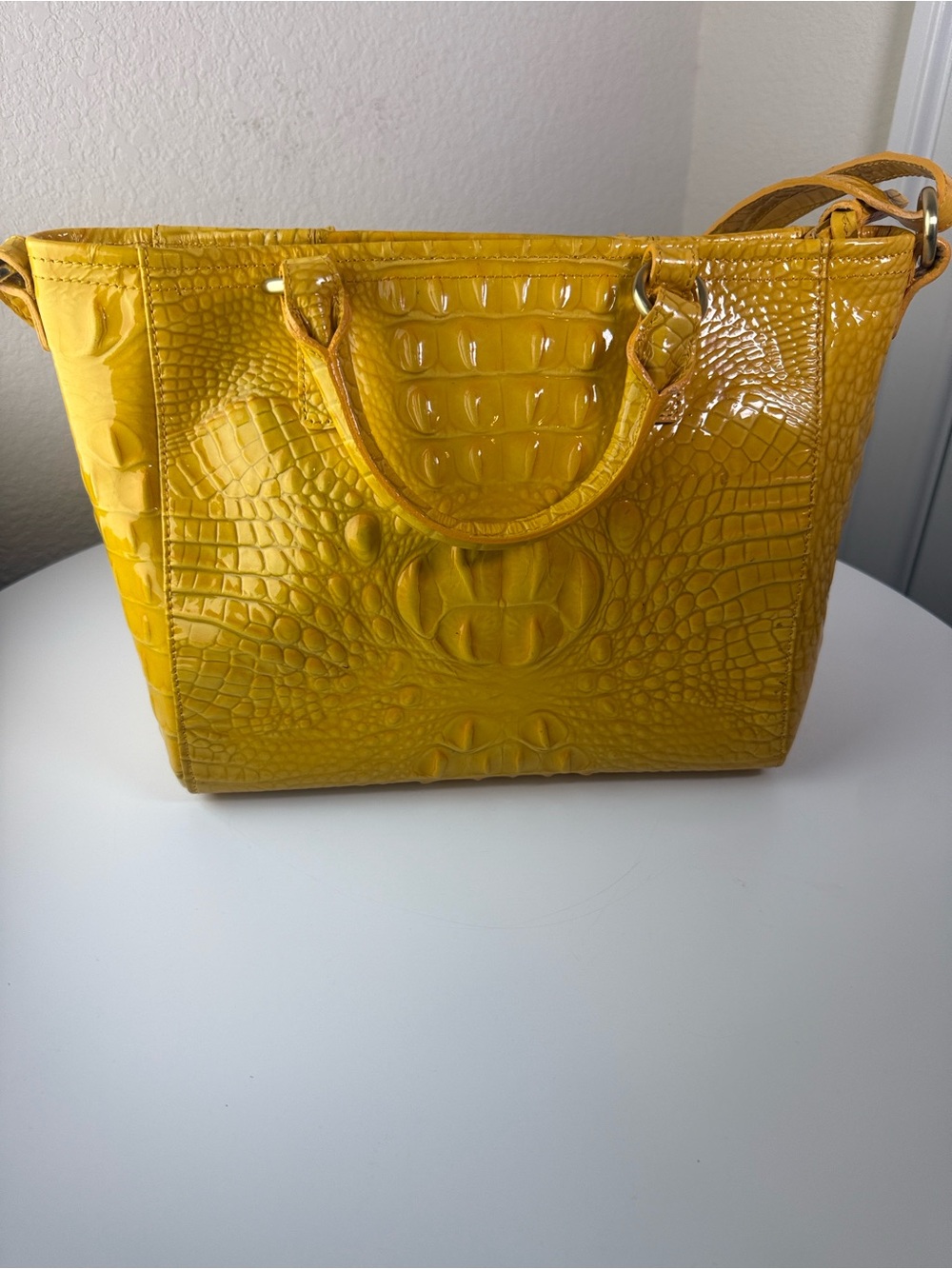 Brahmin Medium Asher Tote in Yellow Melbourne Croc Embossed Leather - Picture 3 of 12